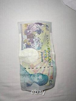Old british £5 bank note good condition and good serial date fresh condition